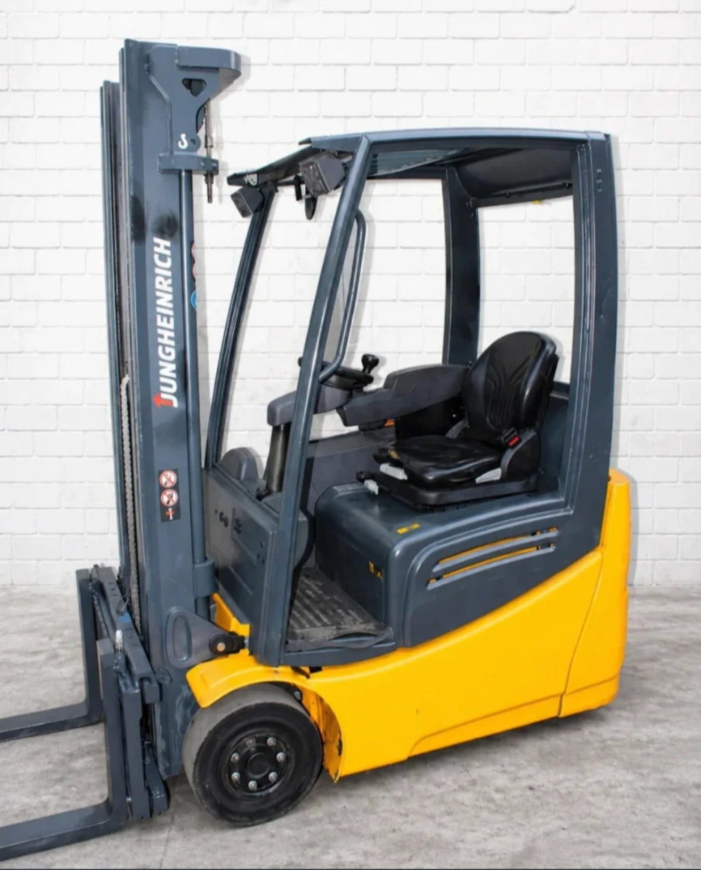 CARRETILLA ELEVADO ELECTRICA JUNGHEINRICH